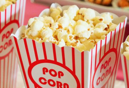Cinema - Selective Focus Photography of Popcorns